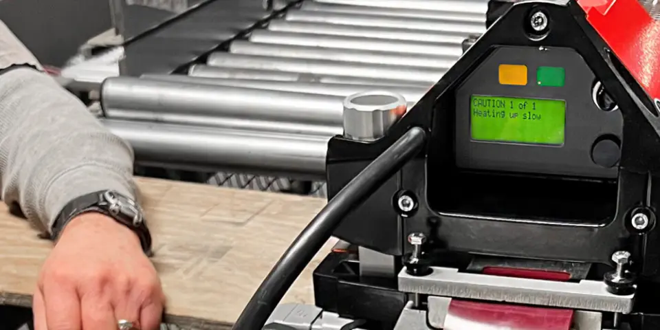 Close-up of an Aero Press heating up slow